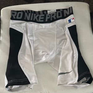 Nike Men's White and Black Boxer Briefs